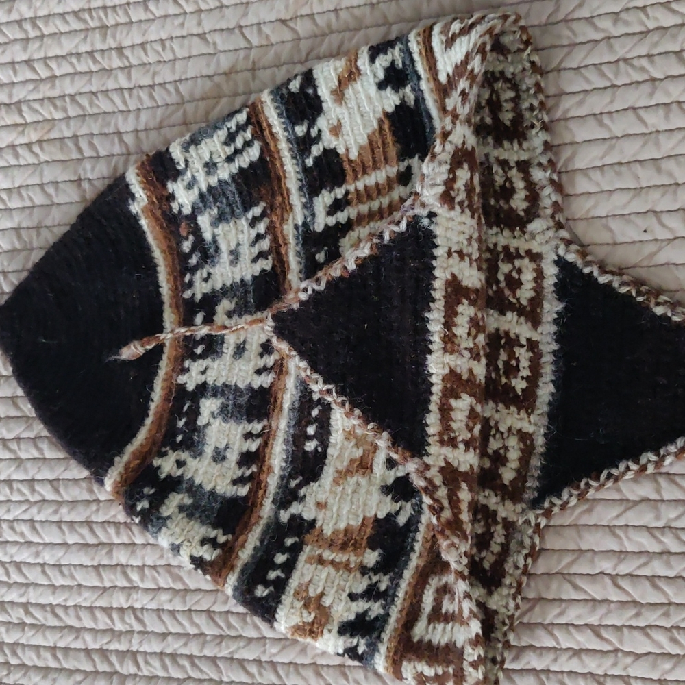 Peruvian Hat - image 6